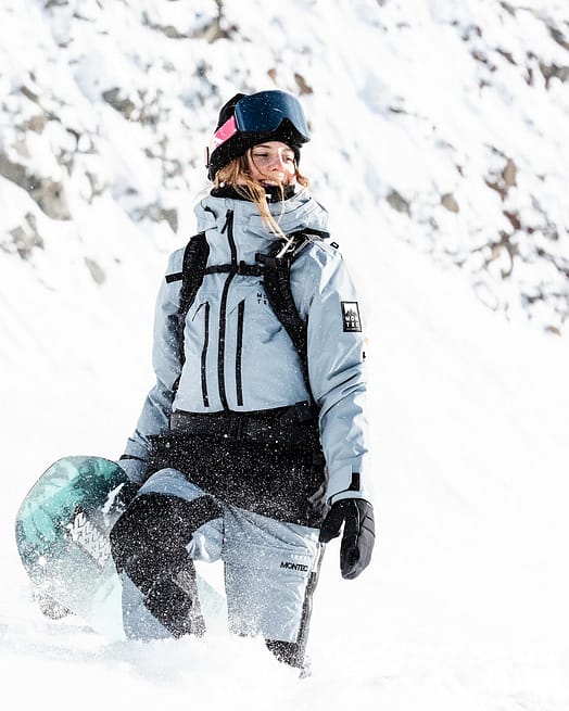 Kunde @sarah_bacher_ in Montec Moss W Skijacke Damen Soft Blue/Black