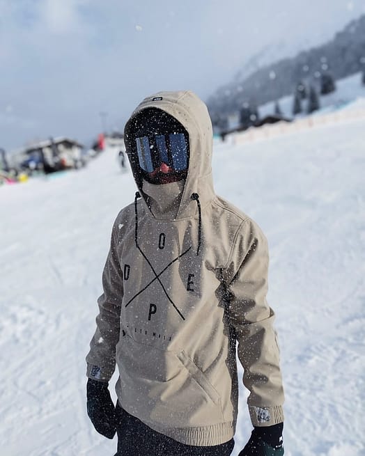 Kunde @trap_nils in Dope Yeti Snowboardjacke Herren 2X-Up Sand