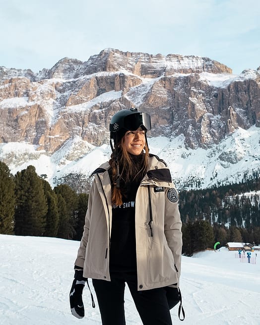 Kunde @lovatochiara in Dope Blizzard W Full Zip Snowboardjacke Damen Sand