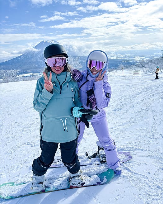 Kunde @ashley__lo in Dope Akin W Snowboardjacke Damen Faded Violet