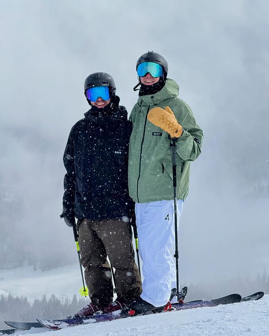 Kunde @ytsteepsteep in Dope Spartan Snowboardjacke Herren Moss Green