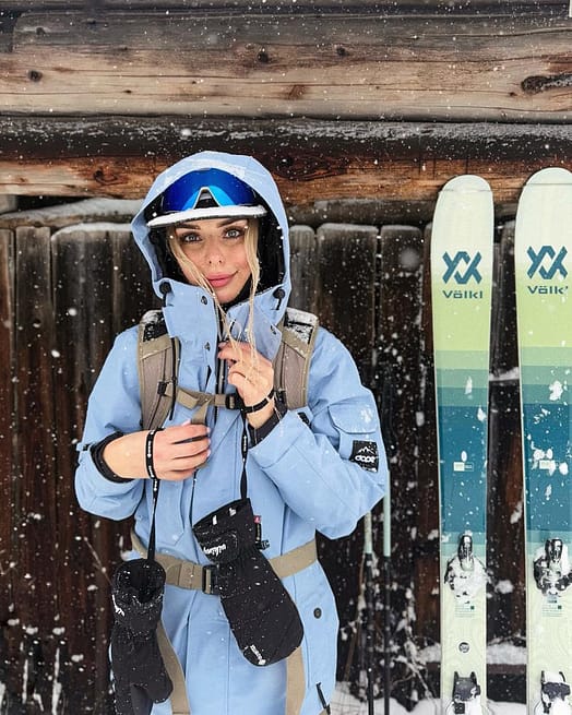 Kunde @xagnr in Dope Adept W Snowboardjacke Damen Light Blue