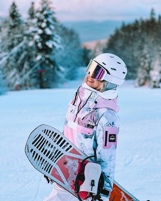 Kunde @liliavalerie in Dope Annok W Snowboardjacke Damen Washed Ink