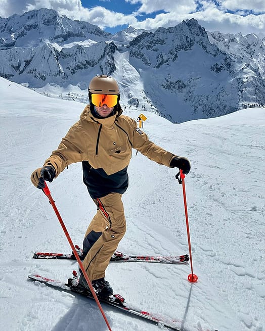 Kunde @danieffe_13 in Montec Doom Snowboardjacke Herren Gold/Black