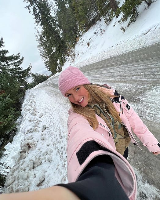 Kunde @elliedalesmith in Dope Adept W Snowboardjacke Damen Soft Pink