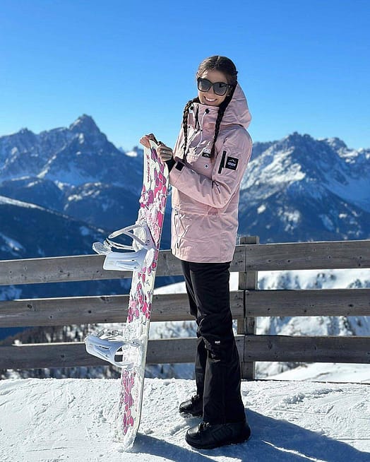 Kunde @natalie_svobo in Dope Annok W Snowboardjacke Damen Soft Pink