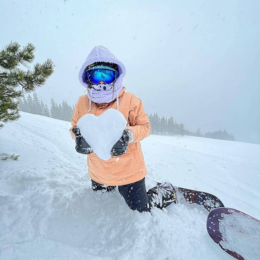 Kunde @fedosaa in Dope Legacy W Snowboardjacke Damen Khaki Yellow