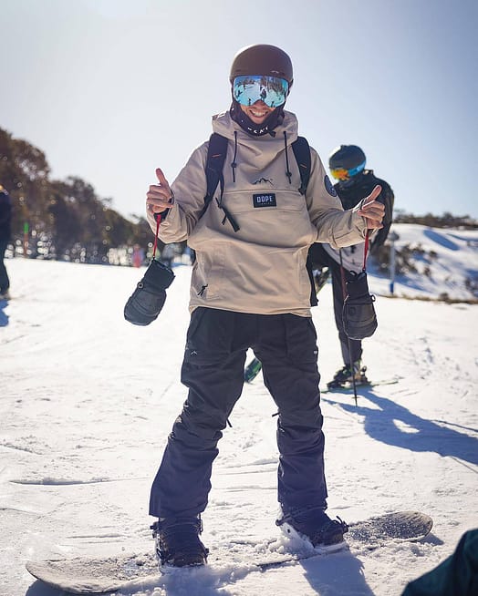 Kunde @jason_pratt_ in Dope Blizzard Snowboardjacke Herren Sand